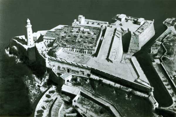 Крепость Эль Морро в Гаване 1589—1630.  Маяк — 1845.